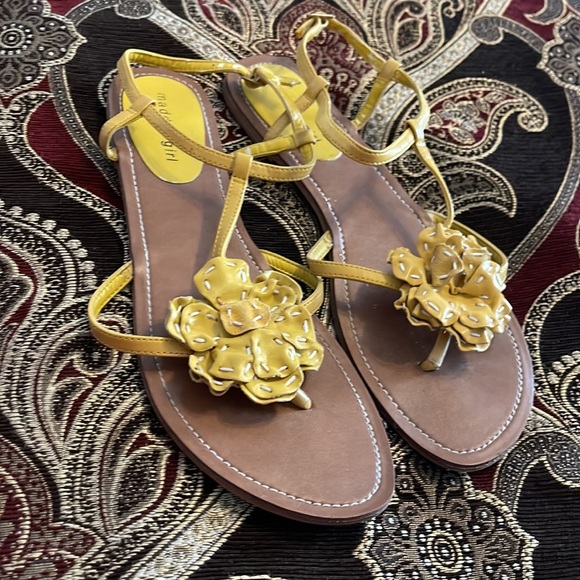 Madden Girl Shoes - Madden girl, ADALINE yellow Paris size 10 sandal